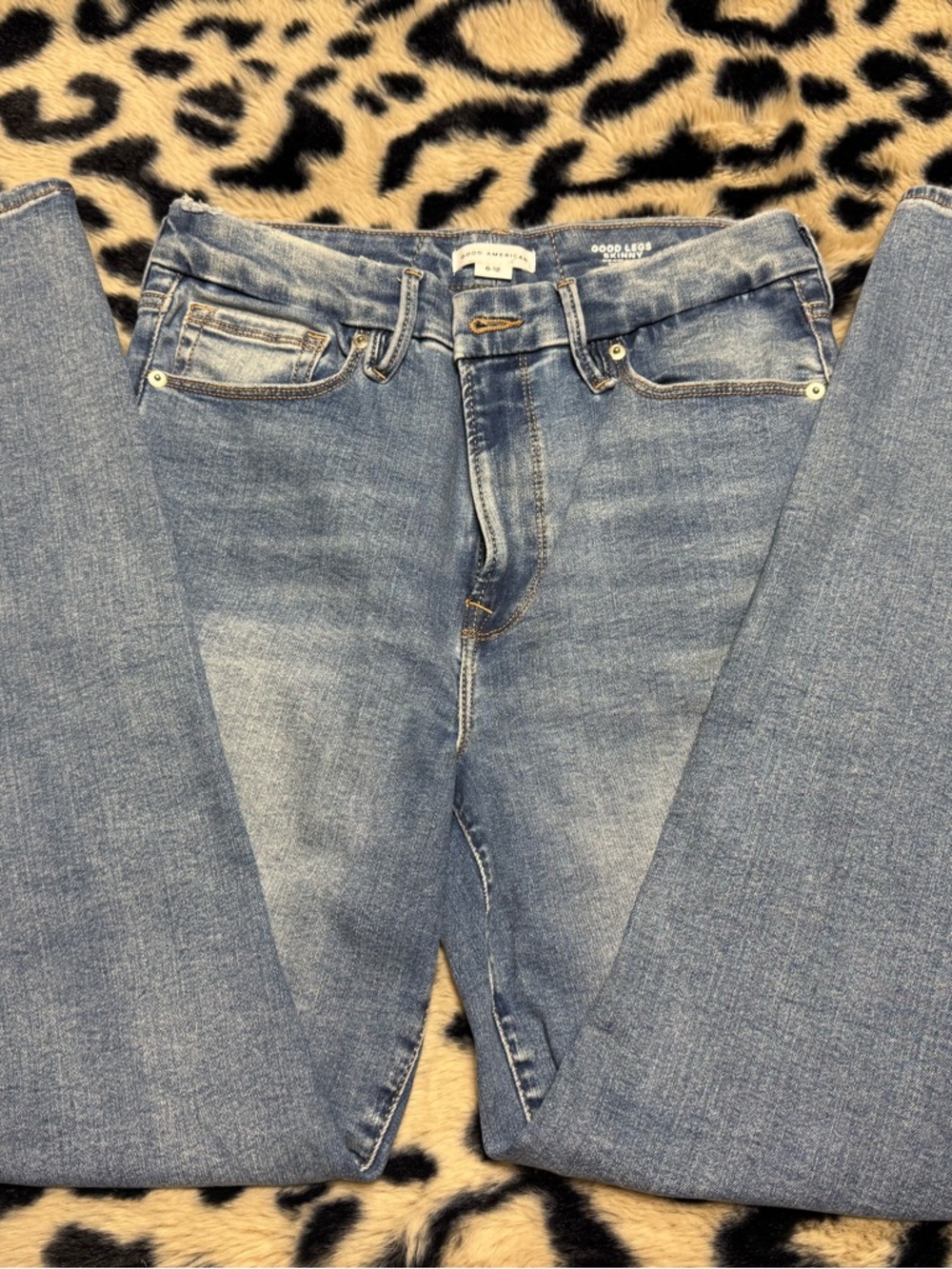 Good American Good Legs Skinny Jeans in Light Blue (Always fits - size 6-12)